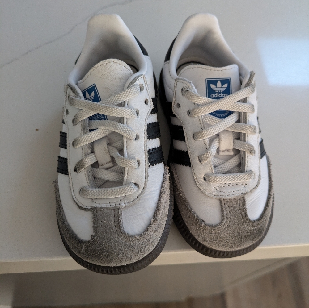 Adidas Samba Toddler/baby Sneakers (Size 6)